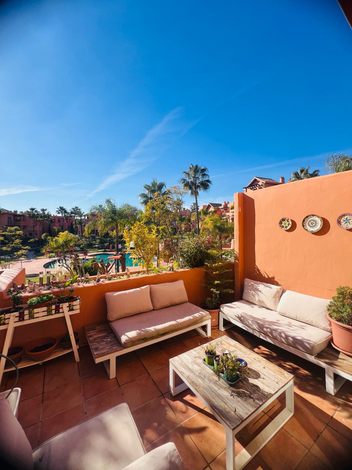 Nueva Milla de Oro, Estepona