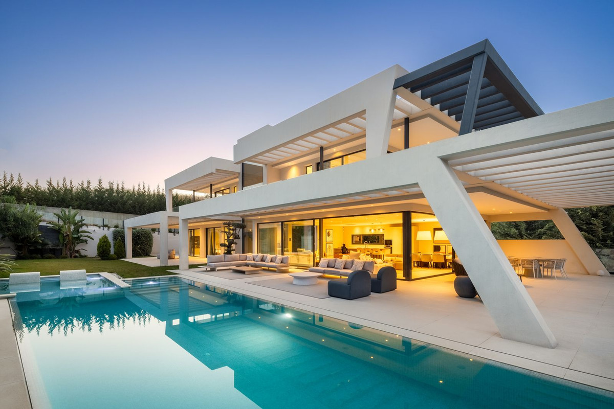 Nueva Andalucía, Marbella